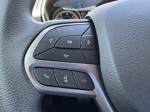 Used 2020 Jeep Cherokee Latitude image 27