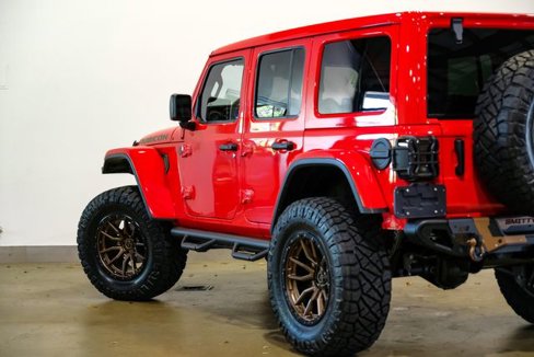 Used 2024 Jeep Wrangler Unlimited Rubicon w/ Technology Group image 43