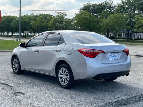 Used 2019 Toyota Corolla LE image 3