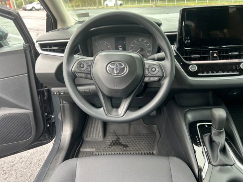 New 2025 Toyota Corolla LE image 13