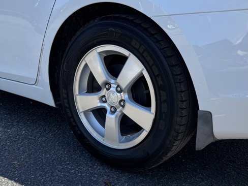 Used 2013 Chevrolet Cruze LT image 21