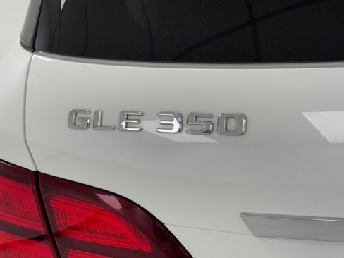 Used 2018 Mercedes-Benz GLE 350 4MATIC image 35