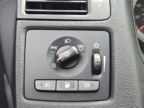 Used 2012 Volvo C70 T5 image 26