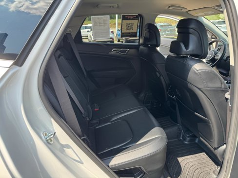 Used 2023 Kia Sportage EX image 32