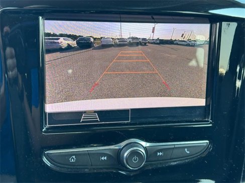 Used 2021 Chevrolet Traverse LS image 22