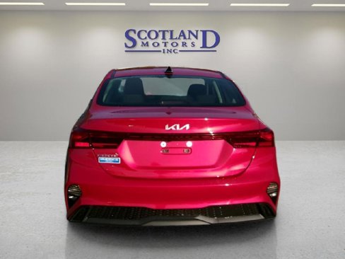 Used 2024 Kia Forte LXS image 7
