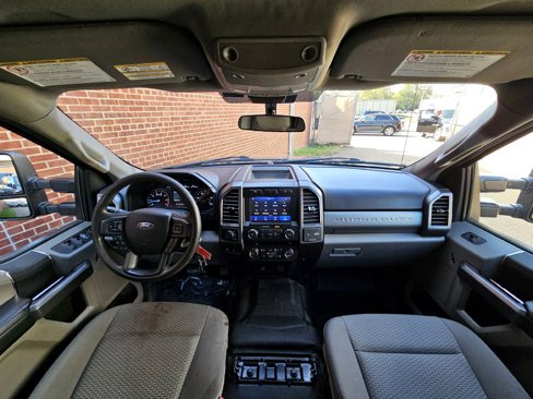 Used 2020 Ford F250 XLT w/ XLT Value Package image 13