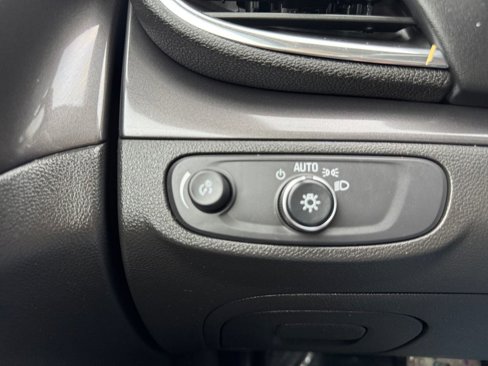 Used 2019 Buick Encore Preferred image 19