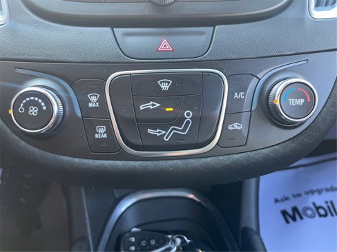 Used 2017 Chevrolet Malibu LT w/ Driver Confidence Package image 40