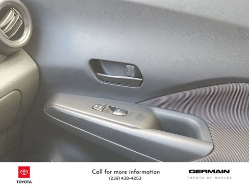 Used 2018 Nissan Kicks S image 28