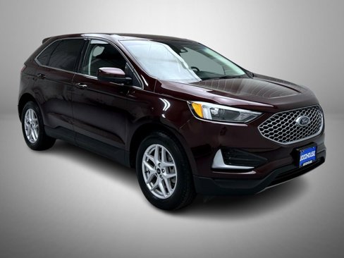 Used 2024 Ford Edge SEL image 3