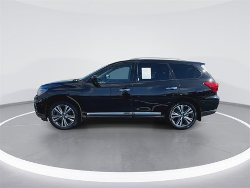 Used 2019 Nissan Pathfinder Platinum image 5