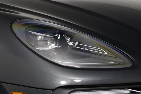 Used 2025 Porsche Macan image 28