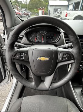 Used 2020 Chevrolet Trax LS w/ Tint and Cruise Package image 14