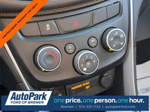 Used 2020 Chevrolet Trax LT w/ Redline Edition image 26