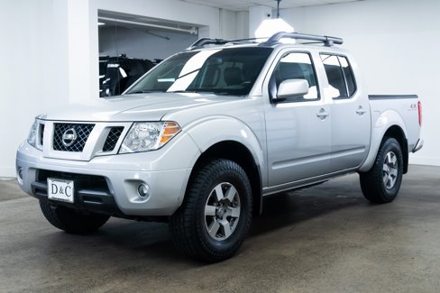 Used 2011 Nissan Frontier PRO-4X w/ Pro-4x Luxury Pkg image 3