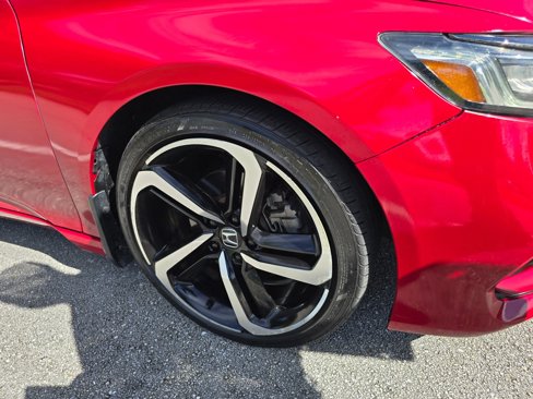 Used 2018 Honda Accord Sport image 11