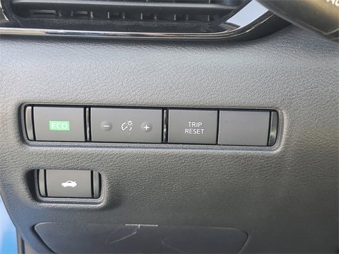 Used 2024 Nissan Sentra SV image 22