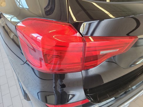 Used 2018 BMW X3 xDrive30i image 11