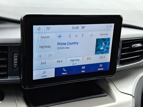 Certified 2023 Ford Explorer XLT w/ Equipment Group 202A image 17