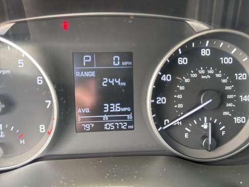 Used 2018 Hyundai Elantra SE image 41