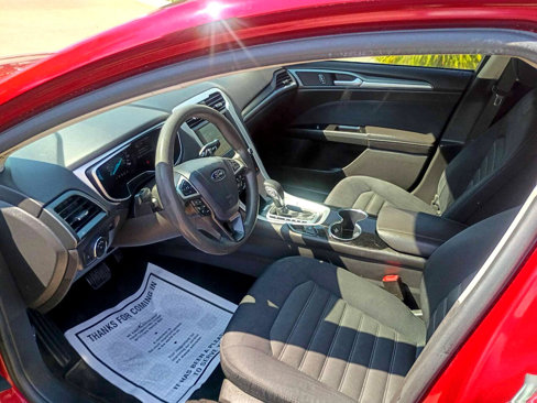 Used 2014 Ford Fusion SE image 10
