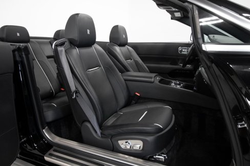 Used 2018 Rolls-Royce Dawn image 51