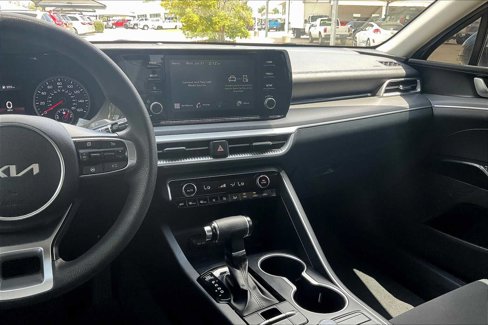 Used 2022 Kia K5 LXS image 6