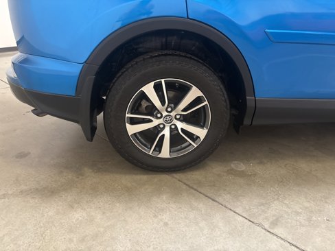 Used 2018 Toyota RAV4 XLE w/ Plus Extra Value Package image 24
