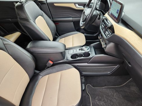 Used 2022 Ford Escape Titanium w/ Titanium Elite Package image 14