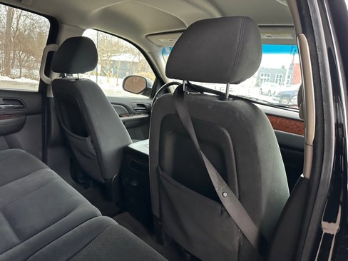 Used 2008 Chevrolet Suburban 2500 LT w/ Convenience Package 1 image 14