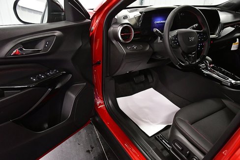 New 2026 Chevrolet Trax RS w/ Driver Confidence Package image 15
