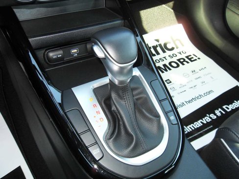 Used 2022 Kia Forte GT-Line image 34