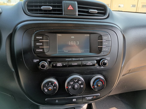 Used 2016 Kia Soul + image 25