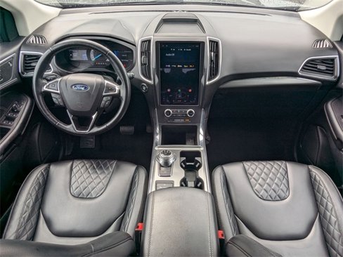 Used 2024 Ford Edge Titanium image 13