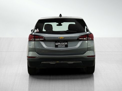 Used 2024 Chevrolet Equinox LT image 3