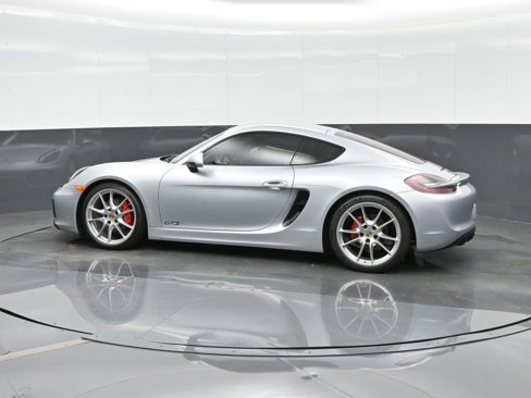 Certified 2015 Porsche Cayman GTS image 2