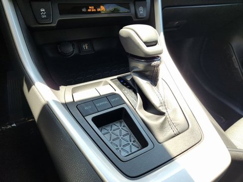 Used 2023 Toyota RAV4 XLE image 31