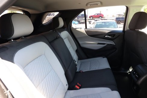 Used 2021 Chevrolet Equinox LS image 23
