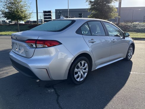 Used 2024 Toyota Corolla LE image 9