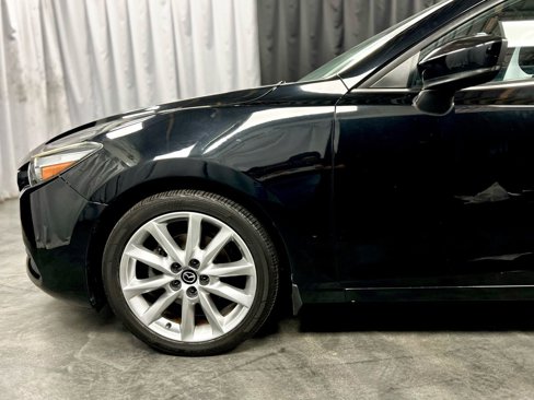 Used 2017 MAZDA MAZDA3 Touring image 10