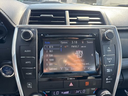 Used 2016 Toyota Camry LE image 27