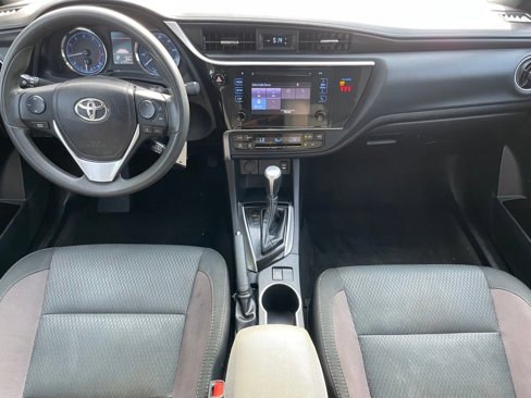 Used 2019 Toyota Corolla LE image 14