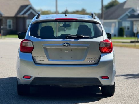 Used 2013 Subaru Impreza 2.0i Sport Premium image 8