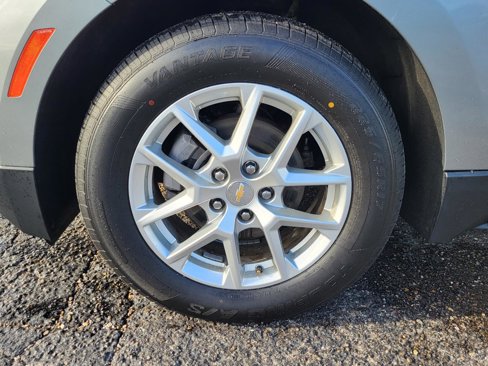 Used 2023 Chevrolet Equinox LT image 31
