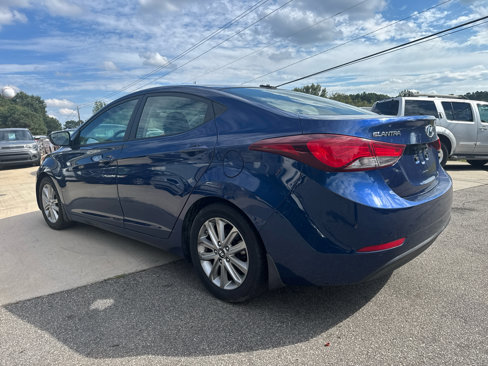 Used 2016 Hyundai Elantra SE w/ Option Group 02 image 8