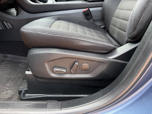 Used 2019 Ford Edge SEL image 13