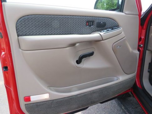 Used 2003 Chevrolet Avalanche 2WD image 19