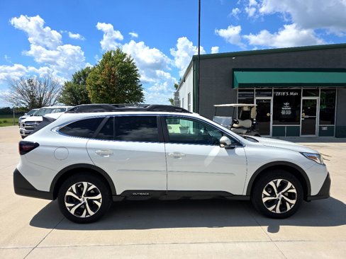 Used 2022 Subaru Outback Limited image 6