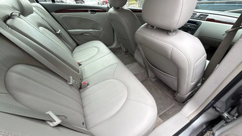 Used 2007 Buick Lucerne CXL w/ Luxury Package image 23